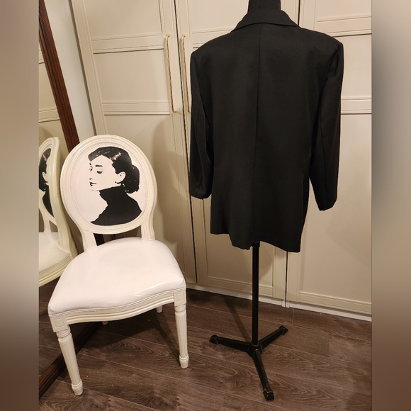 Vintage Hampton Row Black Blazer with Gold Buttons - Picture 4 of 10